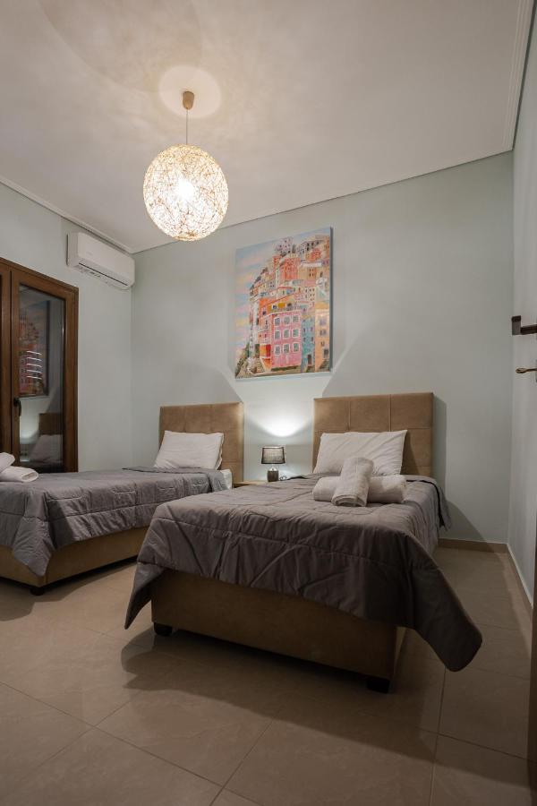 Luxury Sweet Home อากริอา ภายนอก รูปภาพ