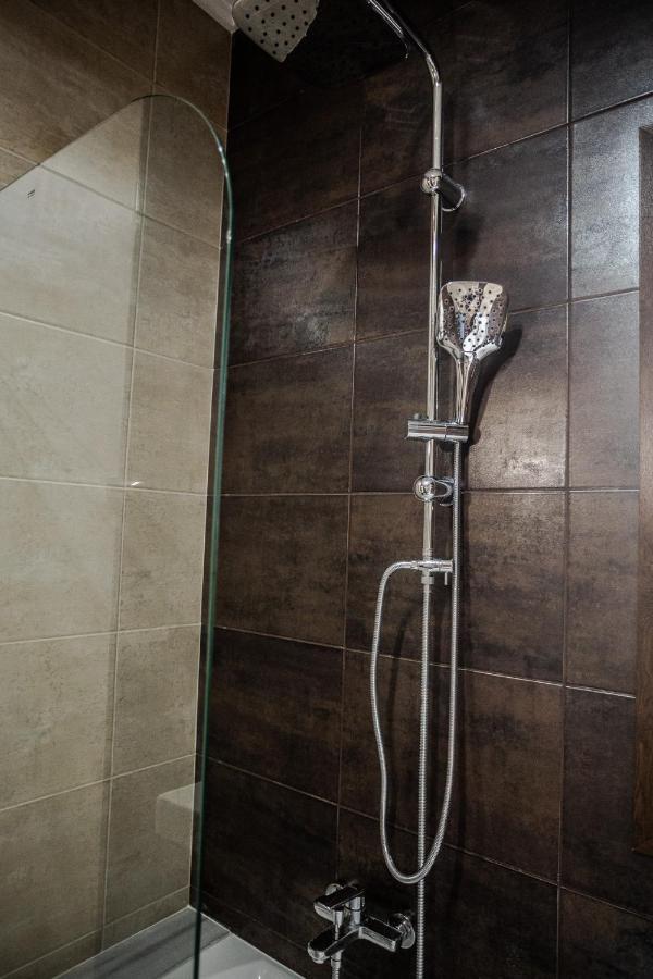 Luxury Sweet Home อากริอา ภายนอก รูปภาพ
