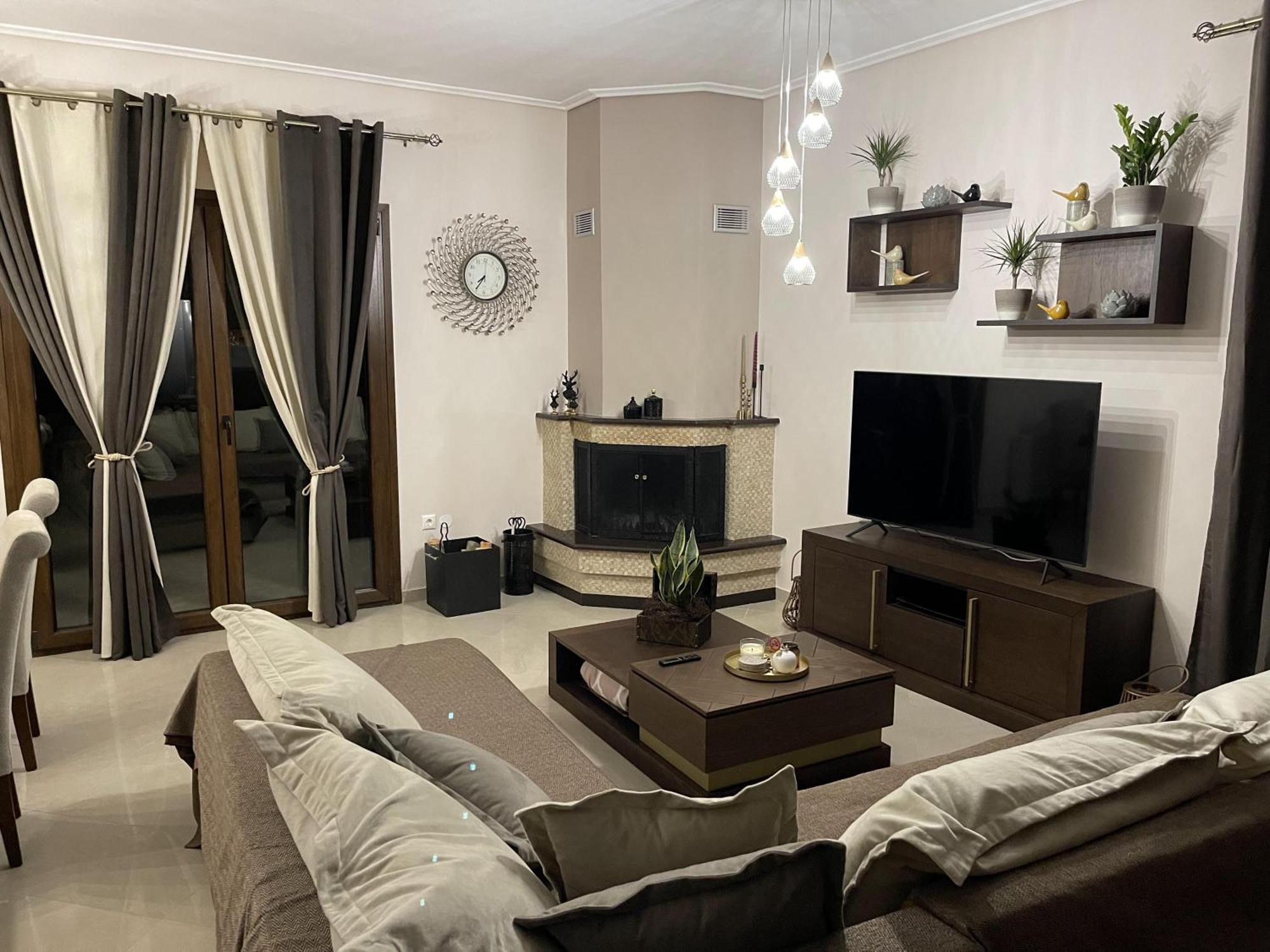 Luxury Sweet Home อากริอา ภายนอก รูปภาพ